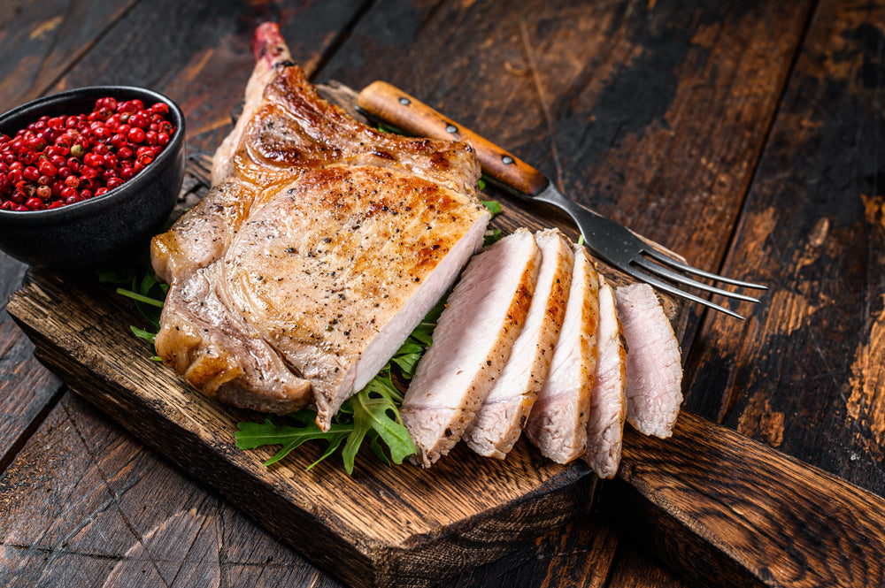 Berkshire Tomahawk Pork Chop (14 oz) – Six Brothers Beef Company